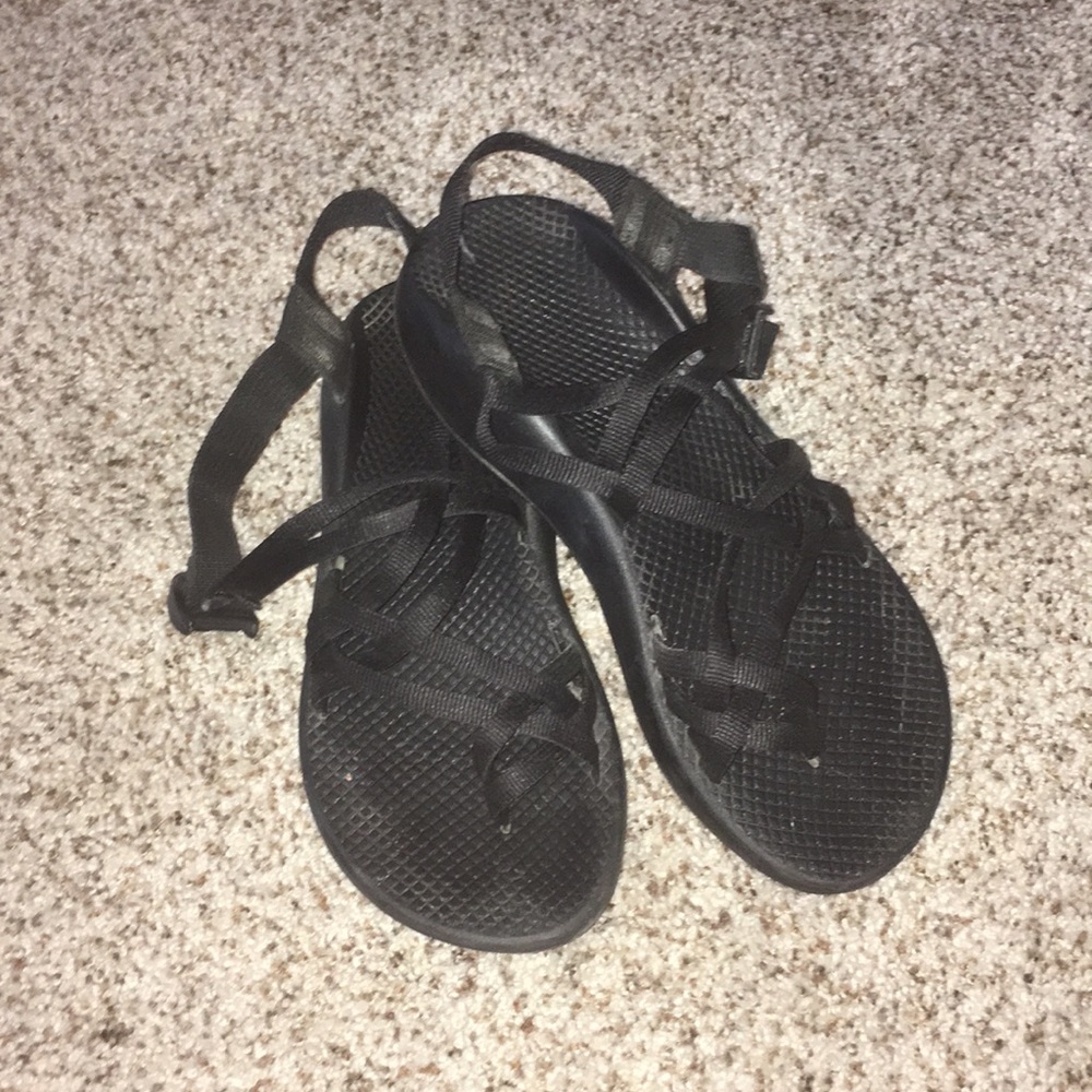 Black chacos